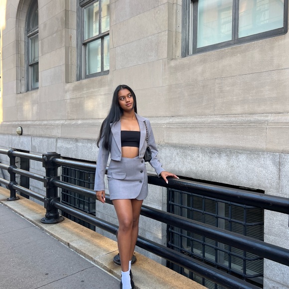 Grey Blazer & Skirt Set - Picture 3 of 4